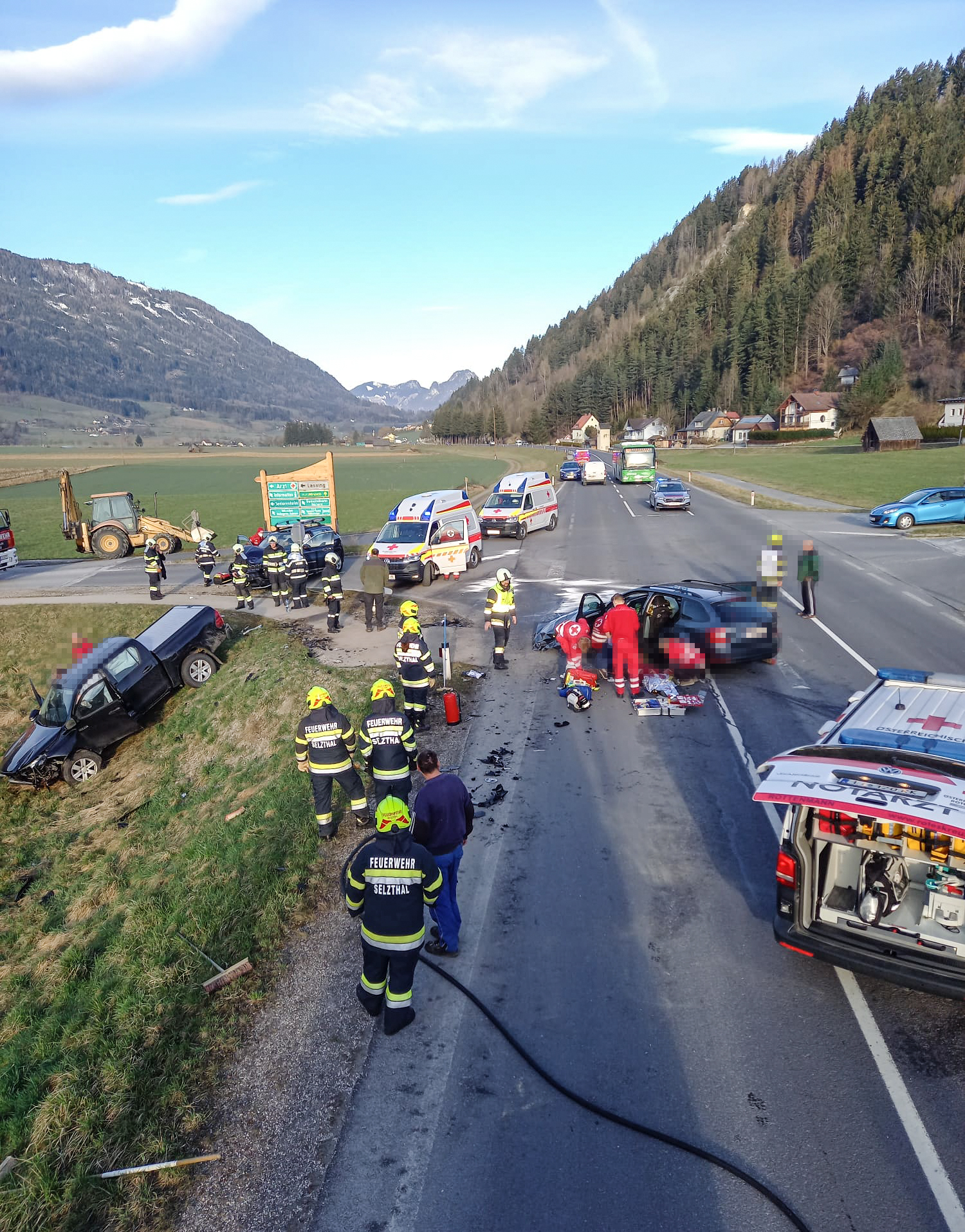 Schwerer Verkehrsunfall in Lassing